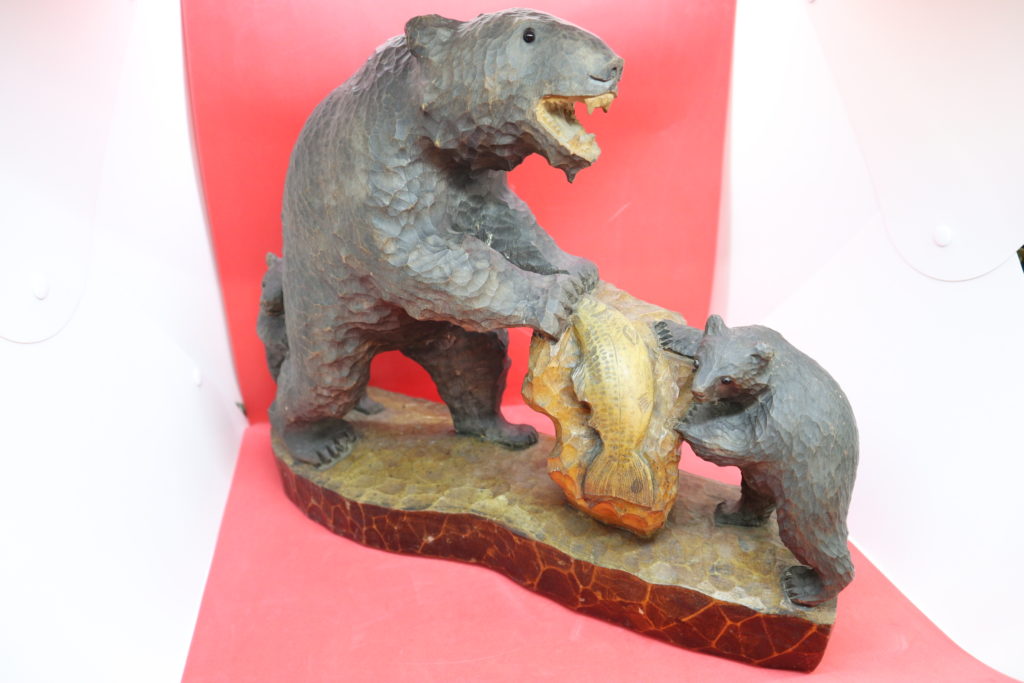 川上博作 木彫り熊